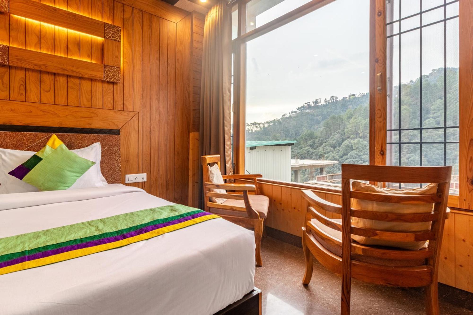 Treebo Srishti Vaikunth With Mountain View 호텔 심라 외부 사진